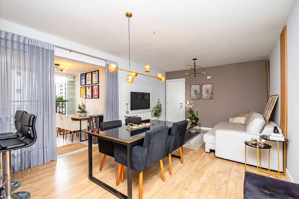 Apartamento com 3 quartos ( 1 suíte ), à venda - Água Verde
