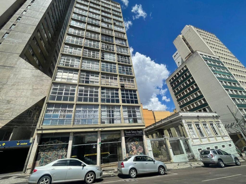 CONSULTÓRIO ODONTOLÓGICO COMPLETO – PRONTO PARA OPERAR NO CENTRO DE CURITIBA