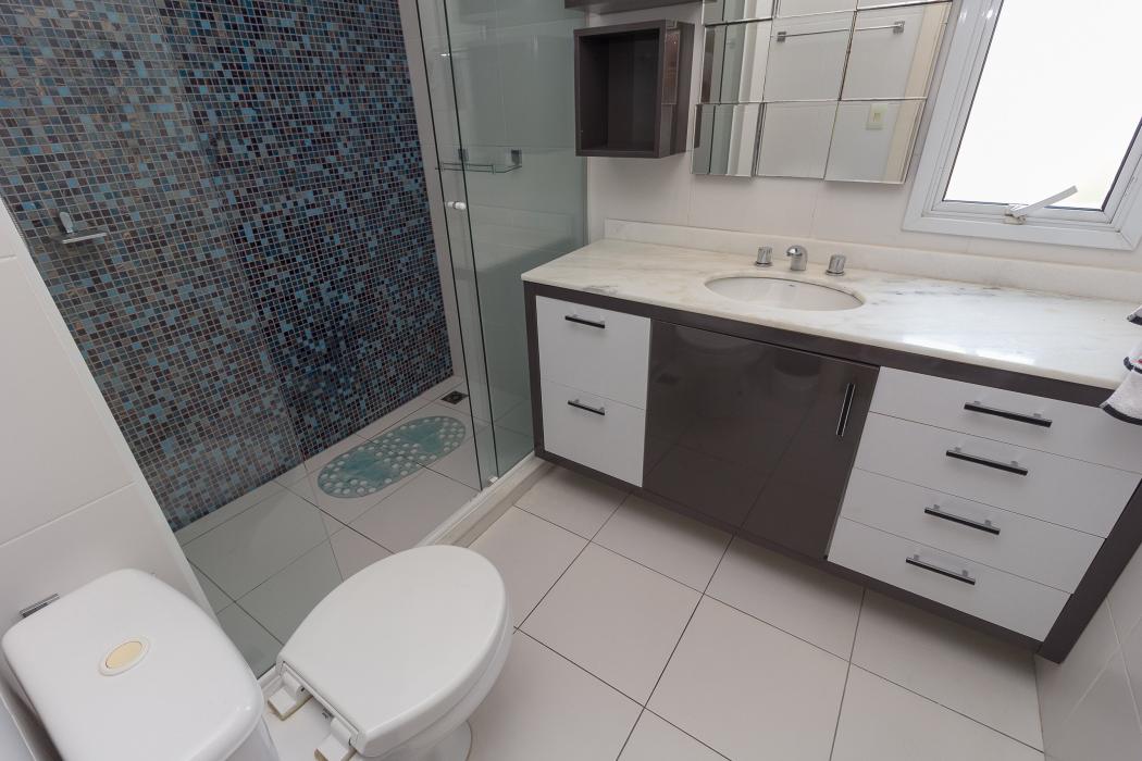 Apartamento de 3 Suites de 158 m² na José Cadilhe - Água Verde - Curitiba - PR