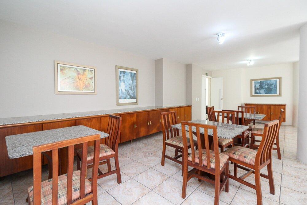 Aproveite! Vende apartamento c/03 dormitórios (1suite), no Cabral