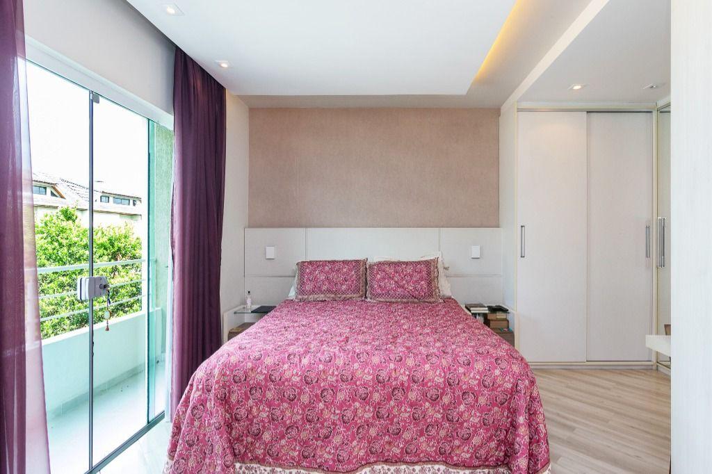 Sobrado com 4 dormitórios à venda, 174 m² por R$ 1.290.000,00 - Portão - Curitiba/PR