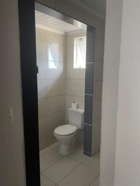 CASA BEM DISTRIBUIDA NO JARDIM DAS GRAÇAS EM COLOMBO