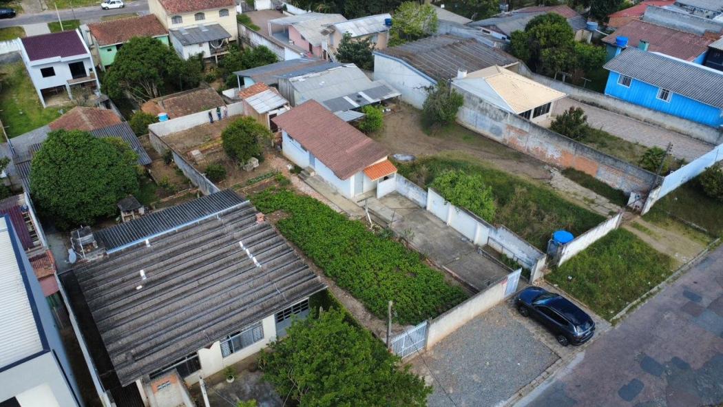 TERRENO NO PINHEIRINHO