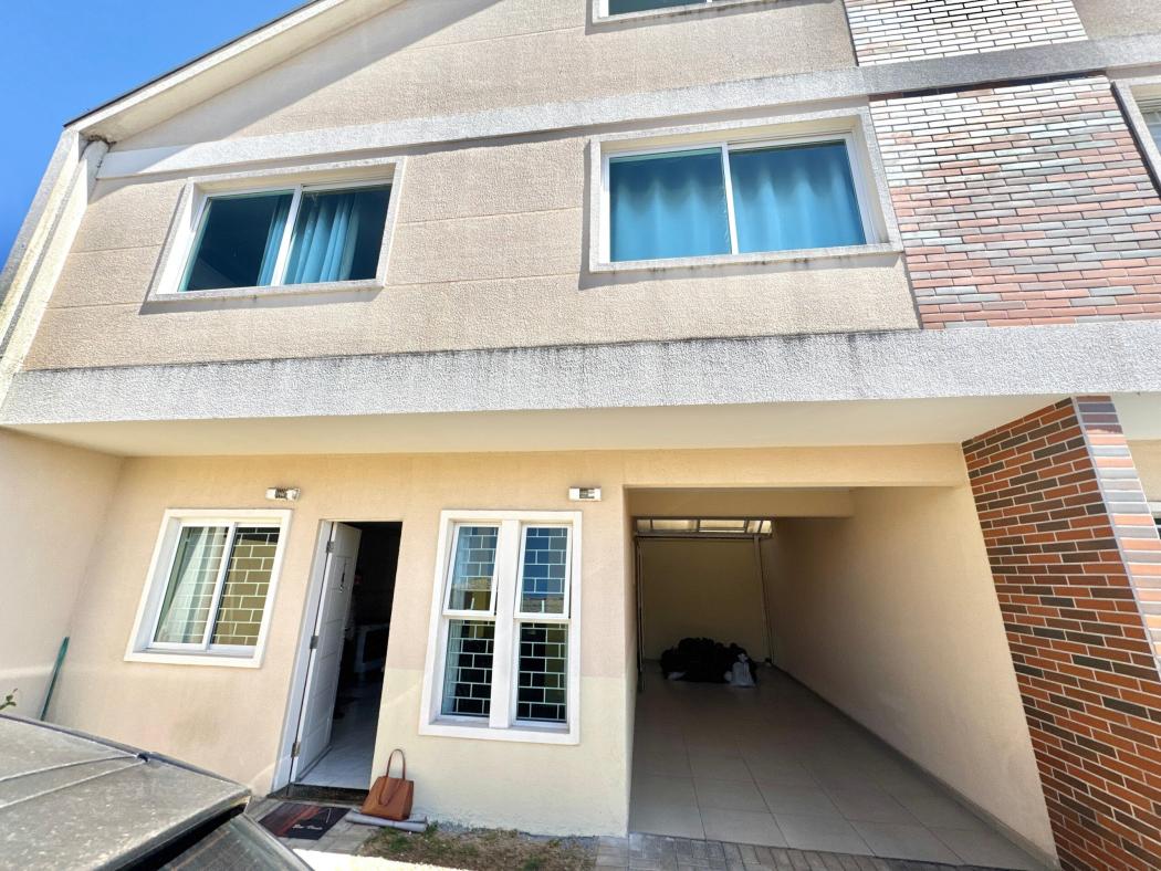 Sobrado à venda, Fanny, com 131,36 m² privativos. CURITIBA - PR
