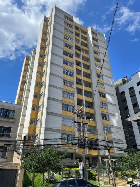 EXCELENTE APTO NO CENTRO CIVICO CABRAL ALTO DA GLORIA - PEÇAS AMPLAS ENSOLARADO