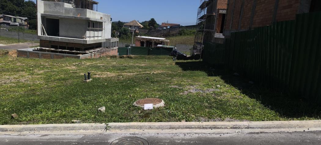 Terreno Pronto para Construir em Condomínio Clube Pilarzinho Curitiba