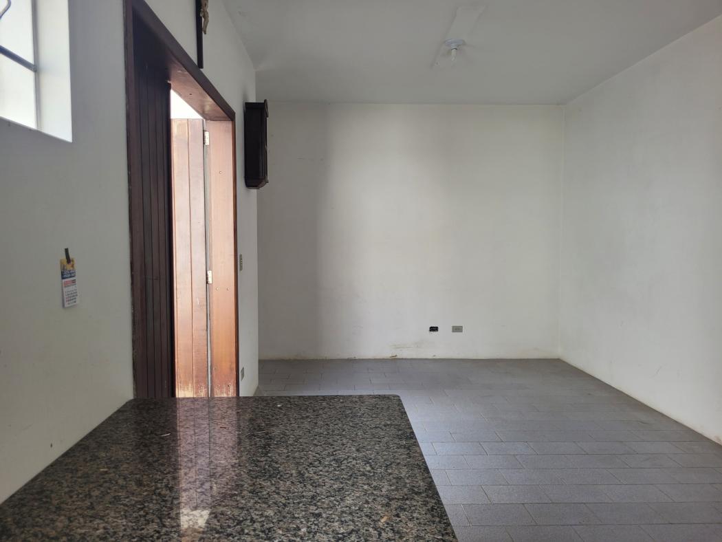 CONJUNTO/SALA COMERCIAL para alugar com 62m² por R$ 2.850,00 no bairro Xaxim - CURITIBA / PR