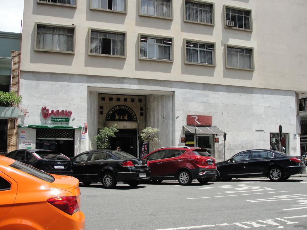 APARTAMENTO com 2 dormitórios à venda com 98m² por R$ 515.000,00 no bairro Centro - CURITIBA / PR