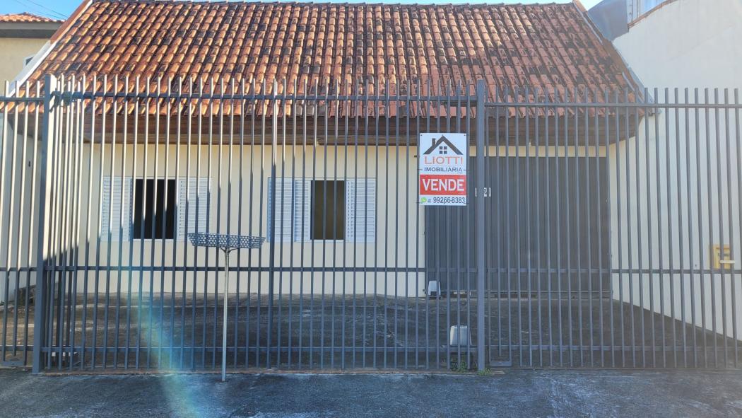 CASA com 3 dormitórios à venda com 379m² por R$ 895.000,00 no bairro Xaxim - CURITIBA / PR
