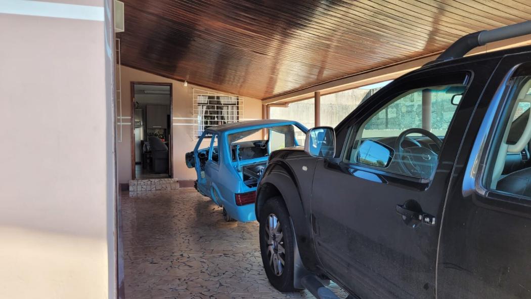 CASA com 3 dormitórios à venda com 660m² por R$ 985.000,00 no bairro Xaxim - CURITIBA / PR