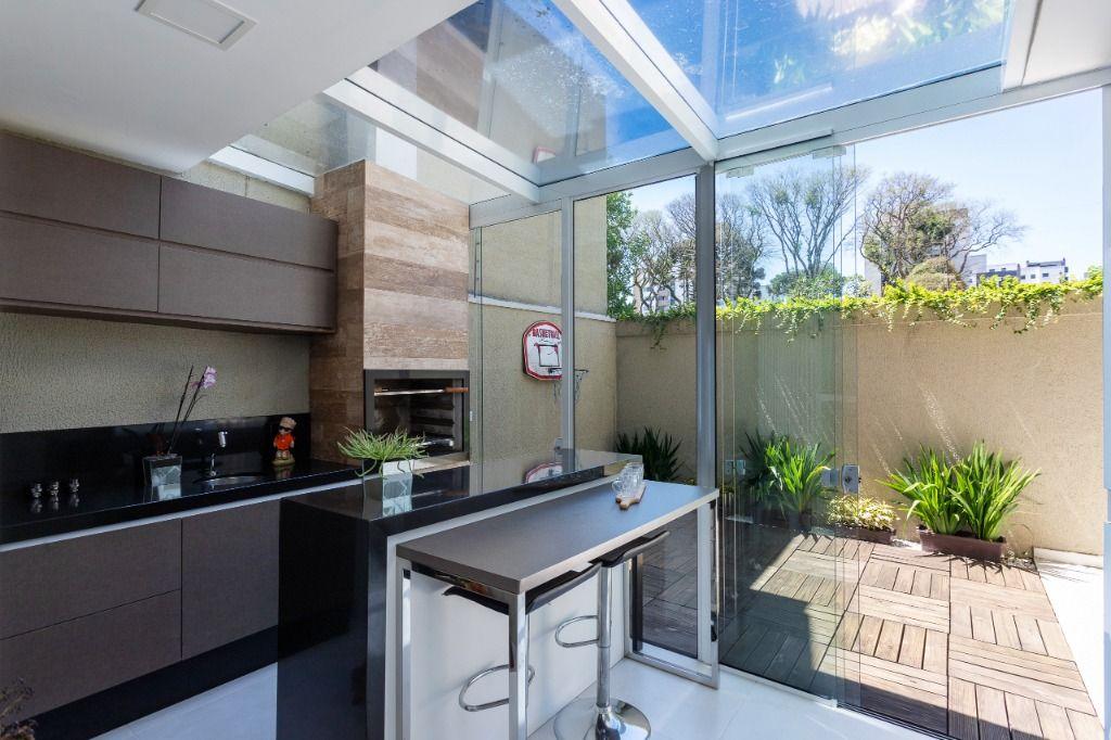 Sobrado na Vila Izabel - MOBILIADO  R$ 1390.000,00