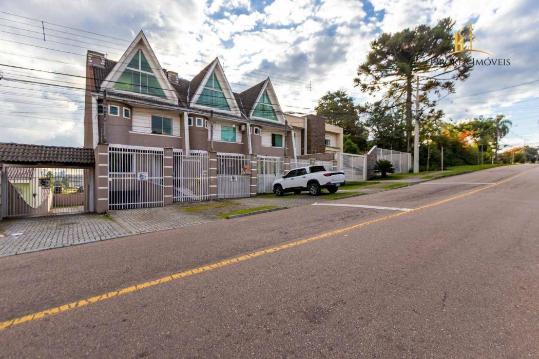Sobrado com 3 quartos para venda, 143 m² por R$ 890.000 - Bairro Alto - Curitiba/PR