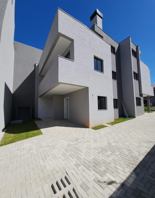 Sobrado de alto padrão, ótimo acabamento no melhor bairro de CuritibaResidencial Las Palmas  sobrado numero 03