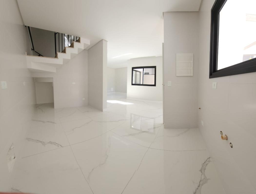 Sobrado de alto padrão, ótimo acabamento no melhor bairro de CuritibaResidencial Las Palmas  sobrado numero 03
