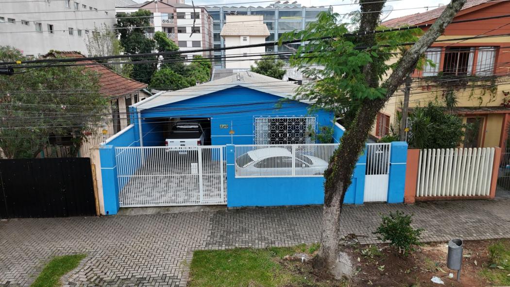 Terreno ZR4 ao lado da Ligga Arena | 550 m² | Água Verde | Permuta | à venda por R$ 2.300.000 - Curitiba/PR