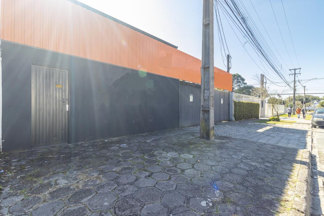 Imóvel de uso Misto à venda Hauer – 3Q (1 suíte) com Barracão Comercial