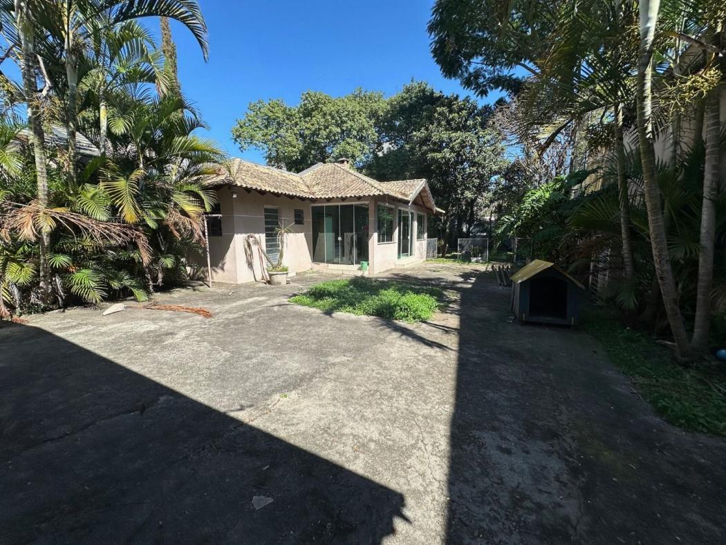 Casa com 2 dormitórios à venda, 209 m² por R$ 1.450.000,00 - Água Verde - Curitiba/PR