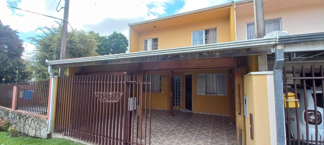 Sobrado com 3 dormitórios à venda, 115 m² por R$ 630.000,00 - Xaxim - Curitiba/PR