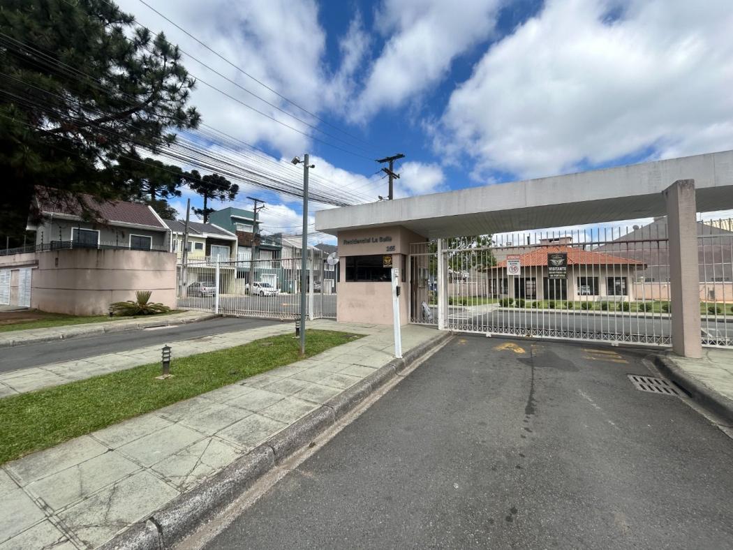 Sobrado com 3 dormitórios à venda, por R$ 550.000 - Pinheirinho - Curitiba/PR