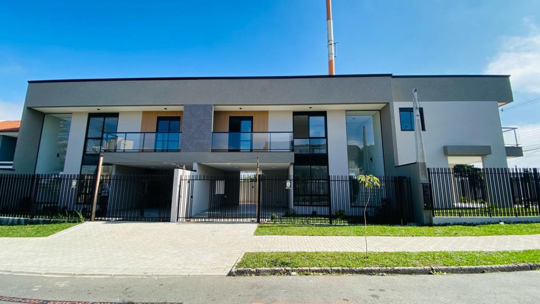 Sobrado com 3 dormitórios 1 suíte à venda, 151 m² por R$ 962.000 - Cidade Jardim - São José dos Pinhais/PR