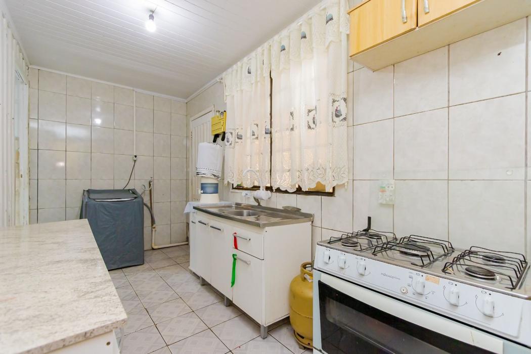 Casa com 2 quartos e edícula no Sítio Cercado!