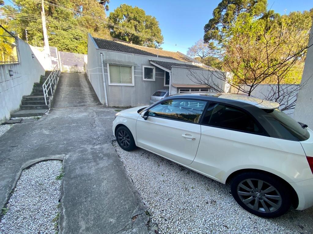 SOBRADO com 4 dormitórios à venda com 144.88m² por R$ 790.000,00 no bairro Guabirotuba - CURITIBA / PR