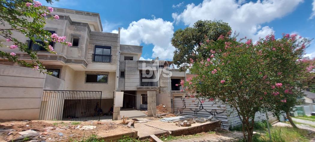 SOBRADO com 3 dormitórios à venda por R$ 1.030.000,00 no bairro Bom Retiro - CURITIBA / PR