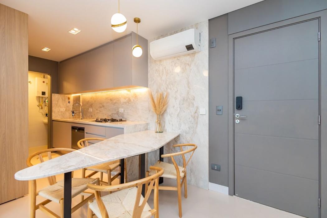 Apartamento com 1 dormitório à venda, 60 m² por R$ 800.000,00 - Cabral - Curitiba/PR