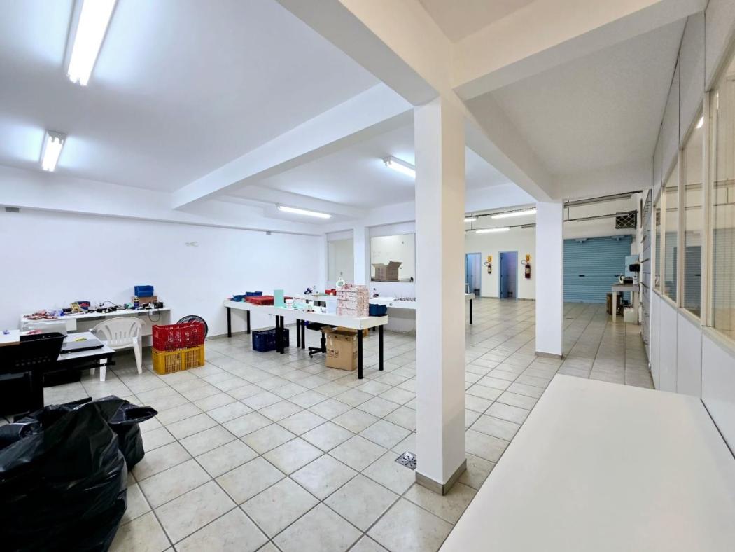 Casa com 4 dormitórios à venda, 700 m² com empresa e ponto comercial por R$ 3.500.000 - Santa Felicidade - Curitiba/PR