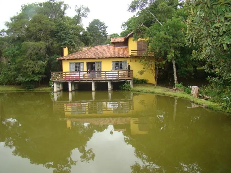 Um refugio em Campo Largo para voce e sua familia.