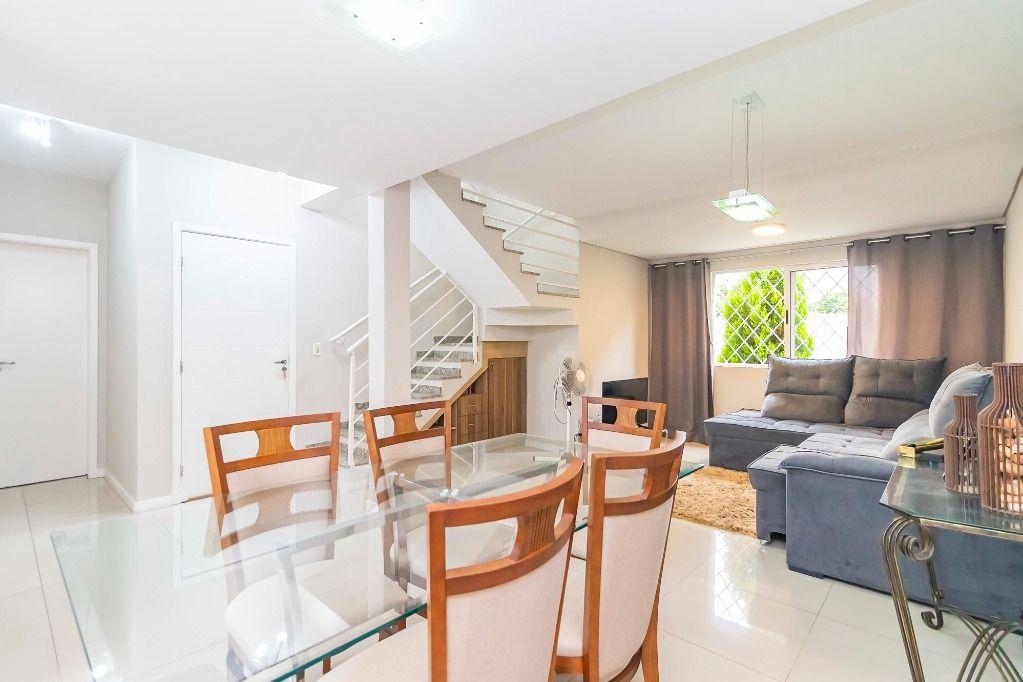 Sobrado com 3 dormitórios à venda, 134 m² por R$ 640.000,00 - Boqueirão - Curitiba/PR