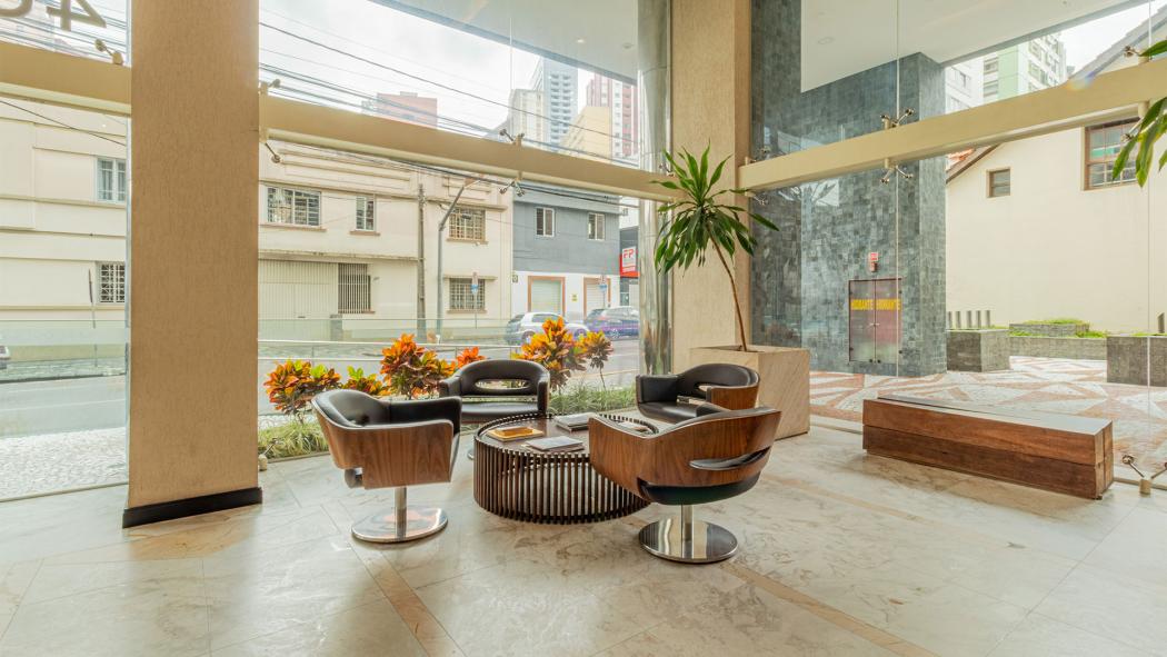 Sala comercial com terraço descoberto 63 m² por R$ 295.000 - Batel / Centro