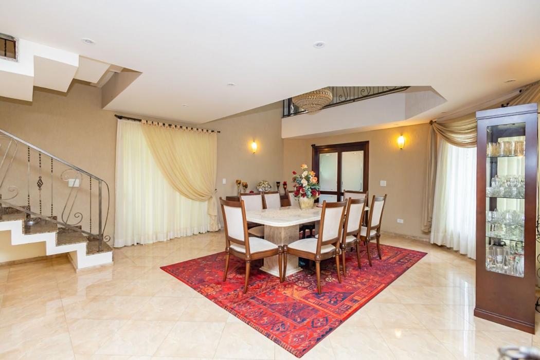 Luxuoso Triplex à Venda no Boa Vista – 4 Suítes e 580m² de Conforto!