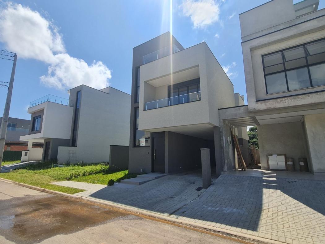 Viva com Qualidade e Segurança – Casa Nova em Condomínio no Santa Cândida por R$ 1.150.000,00