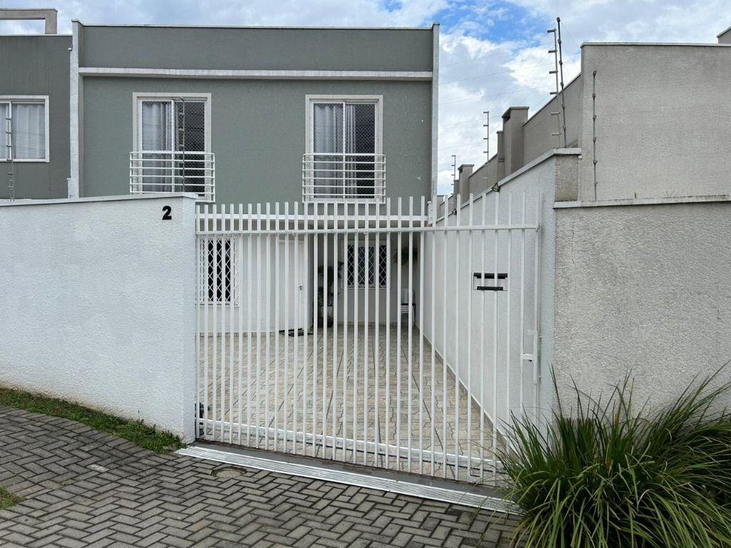 Sobrado com 3 dormitórios à venda, 109 m² por R$ 750.000,00 - Uberaba - Curitiba/PR