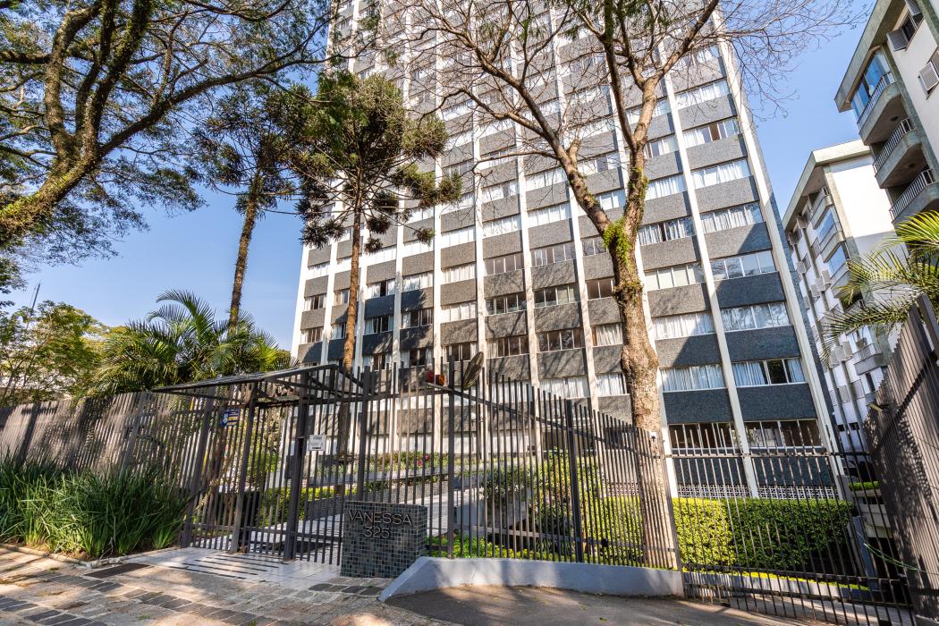 APARTAMENTO com 3 dormitórios à venda com 191m² por R$ 1.200.000,00 no bairro Mercês - CURITIBA / PR