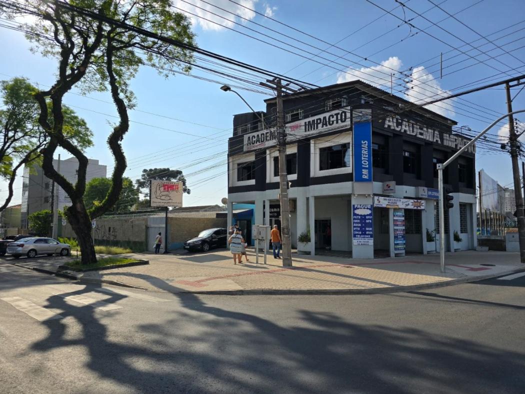 Terreno à venda, 600 m² por R$ 1.900.000,00 - Novo Mundo - Curitiba/PR