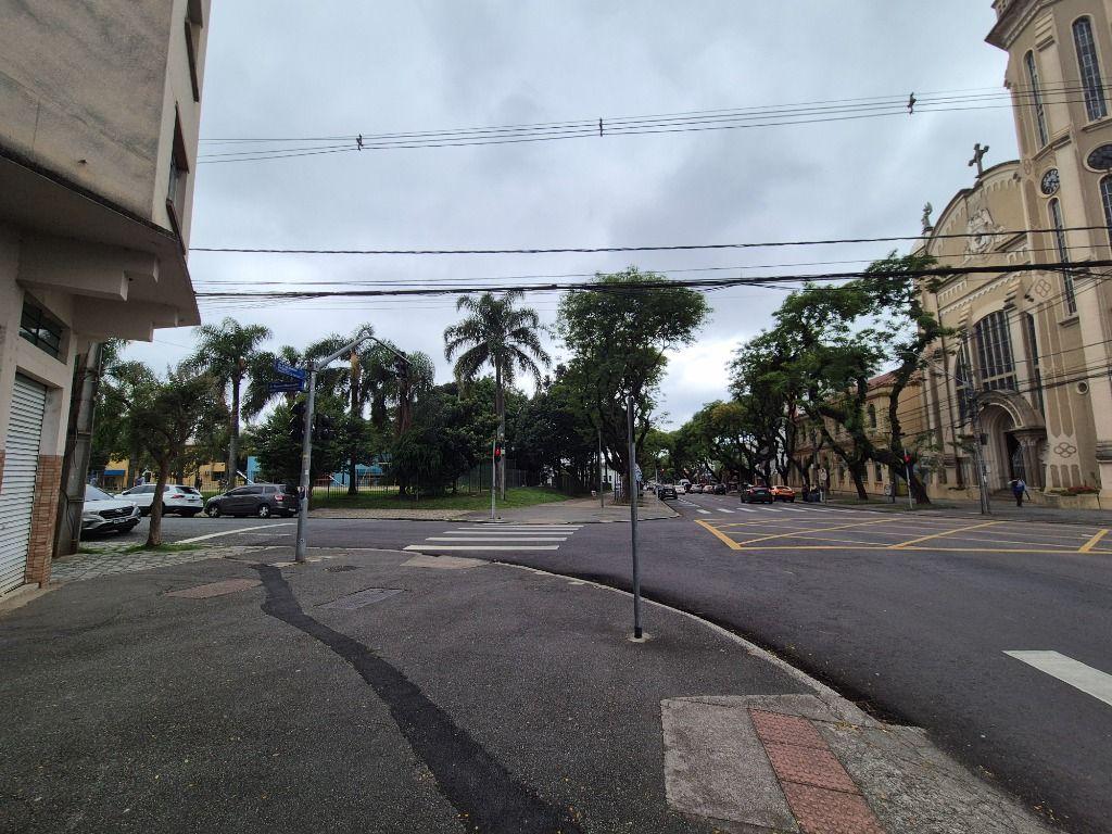 Loja, 45 m² - venda por R$ 300.000,00 ou aluguel por R$ 2.589,00/mês - Rebouças - Curitiba/PR