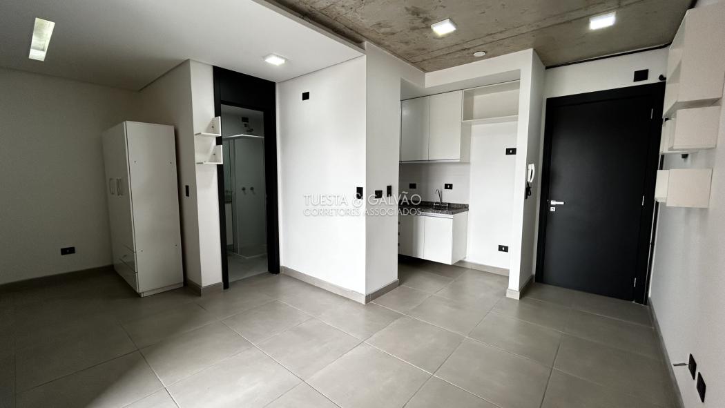 APARTAMENTO com 1 dormitório para alugar com 58m² por R$ 2.700,00 no bairro Rebouças - CURITIBA / PR