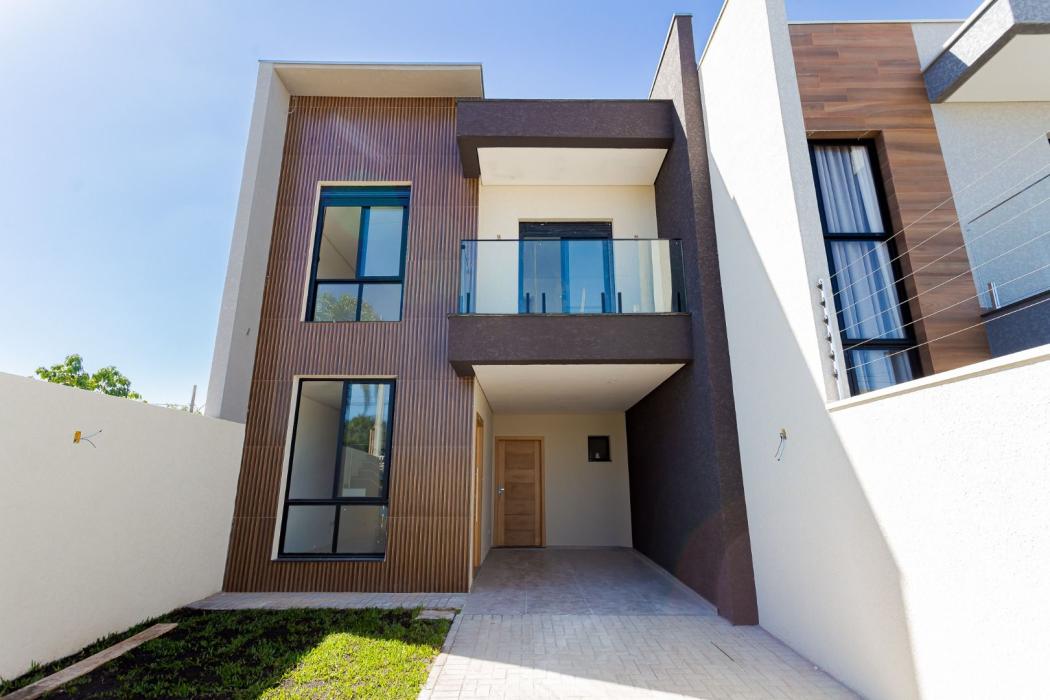 Sobrado com 3 dormitórios à venda, 133 m² por R$ 699.000,00 - Vila Amélia - Pinhais/PR