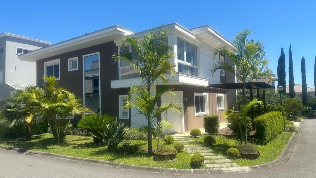 Casa com 4 dormitórios à venda, 246 m² por R$ 2.200.000,00 - Xaxim - Curitiba/PR