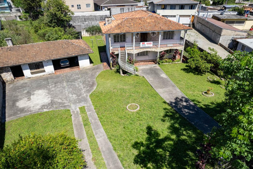 CASA com 6 dormitórios à venda com 390m² por R$ 2.300.000,00 no bairro Atuba - CURITIBA / PR