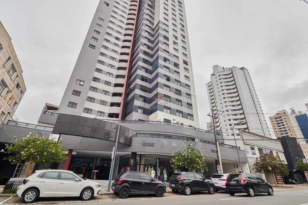CONJUNTO/SALA COMERCIAL com 1 dormitório à venda com 33m² por R$ 259.900,00 no bairro Centro - CURITIBA / PR