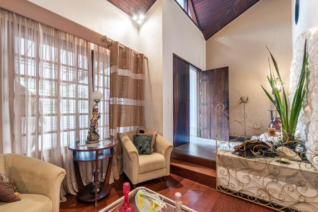 Casa com 4 dormitórios à venda, 236 m² - Boa Vista - Curitiba/PR