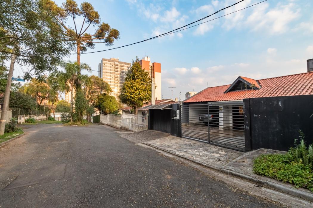 Casa com 4 dormitórios à venda, 236 m² - Boa Vista - Curitiba/PR
