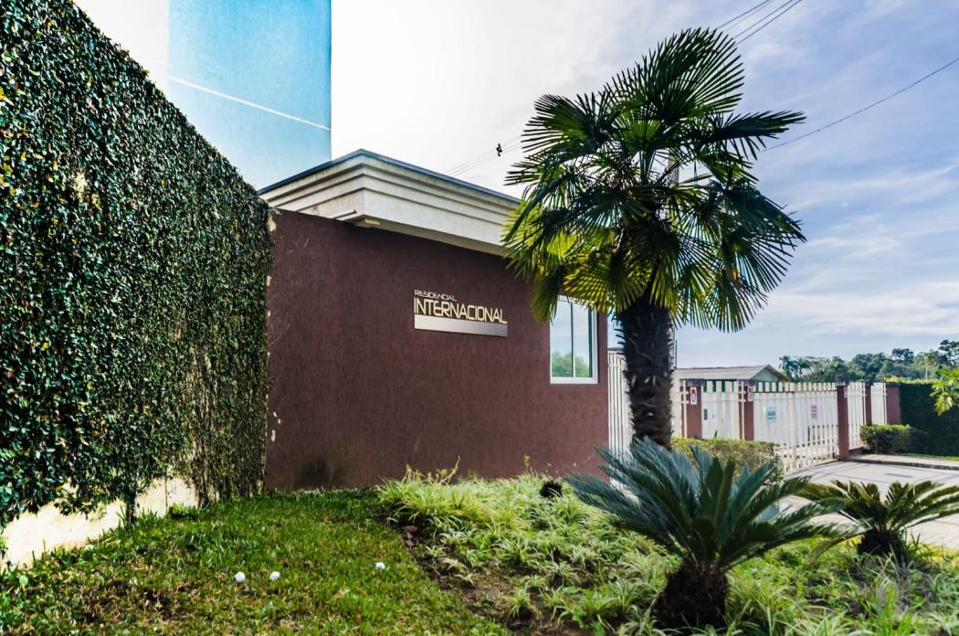 Apartamento com 1 dormitório, 42 m² - venda por R$ 214.000,00 ou aluguel por R$ 1.589,00/mês - Santa Felicidade - Almirante Tamandaré/PR