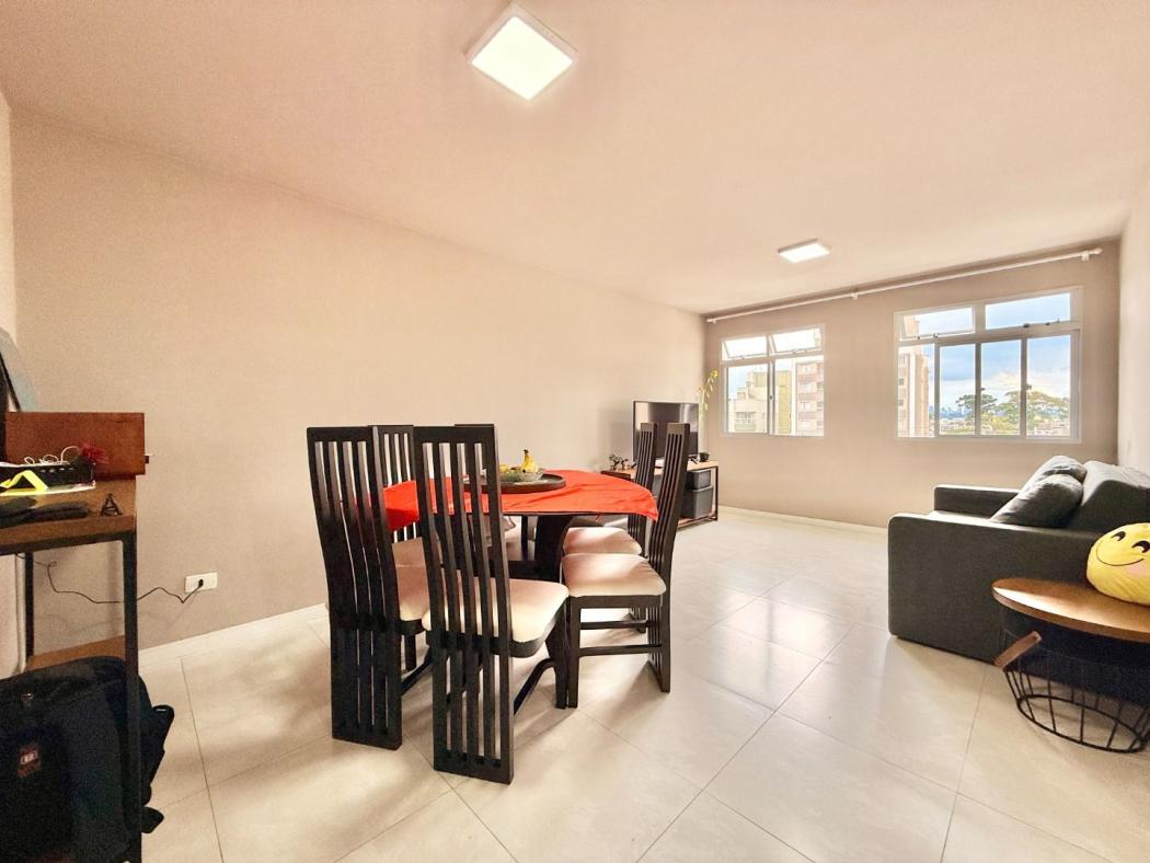 Apartamento com 3 dormitórios à venda por R$ 370.000,00 - Portão - Curitiba/PR