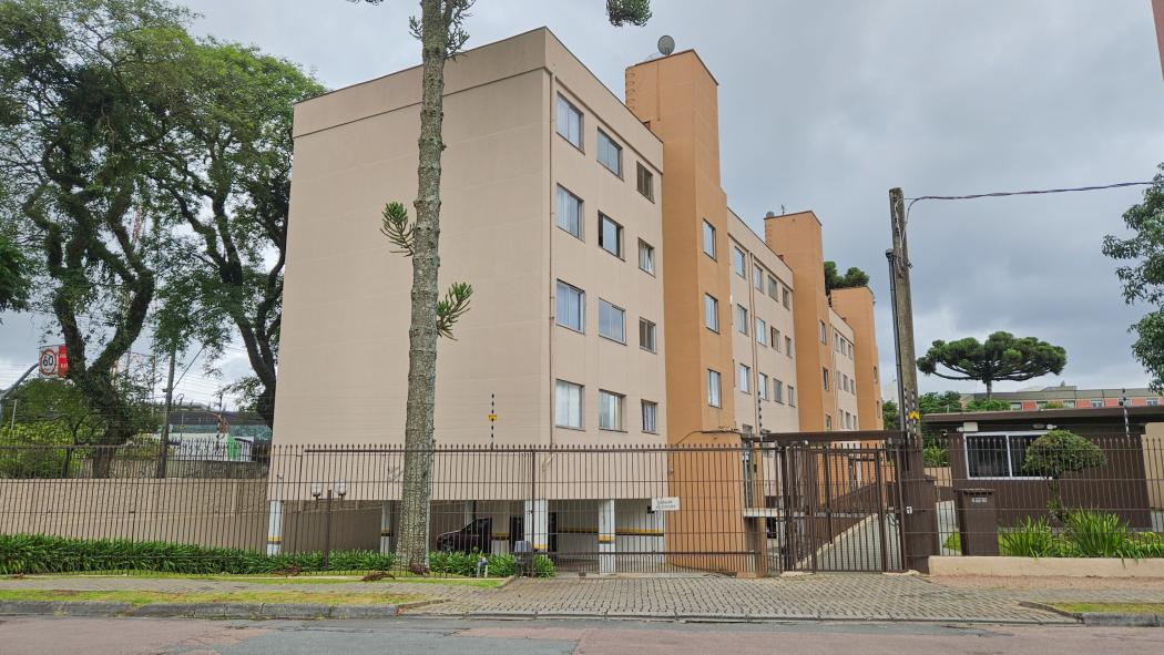 Apartamento semi-mobiliado 3 dormitórios sendo 1 suíte no Novo Mundo 69 m² por R$ 445.000
