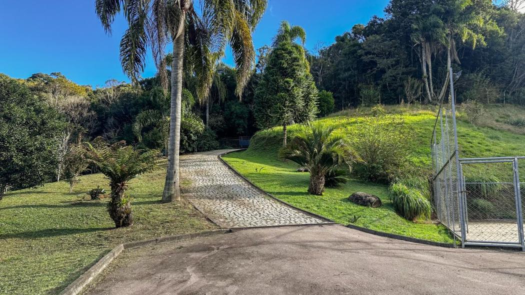 Chácara à Venda 2 Alqueires (57.680 m²) – Bocaiúva do Sul / Campina Grande do Sul