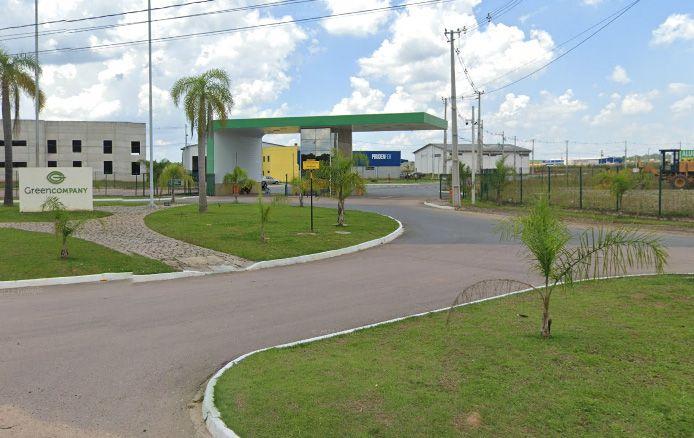 Área industrial em lote com 2100m² (30mx70m)-  Condomínio Green Company
